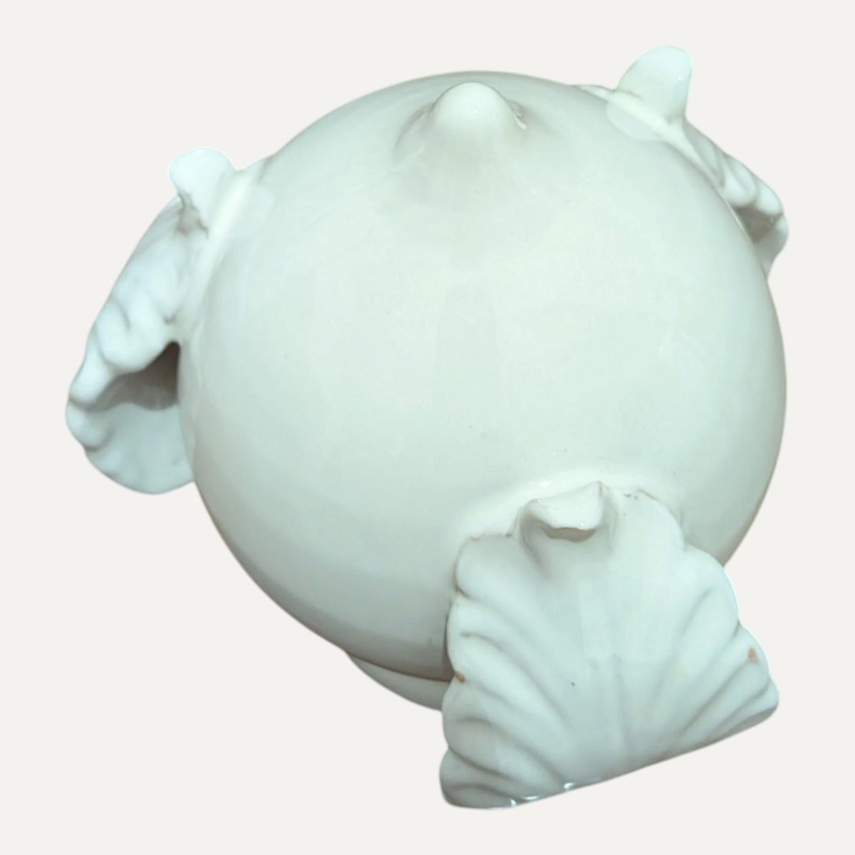 Handmade Ceramic Pumo - White