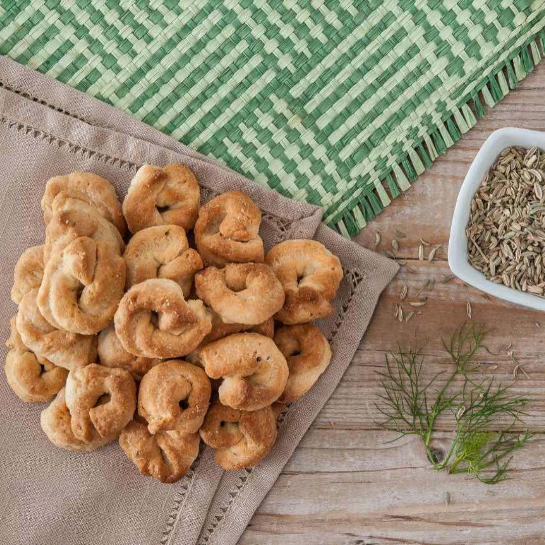 fennel seed taralli on a placemat 